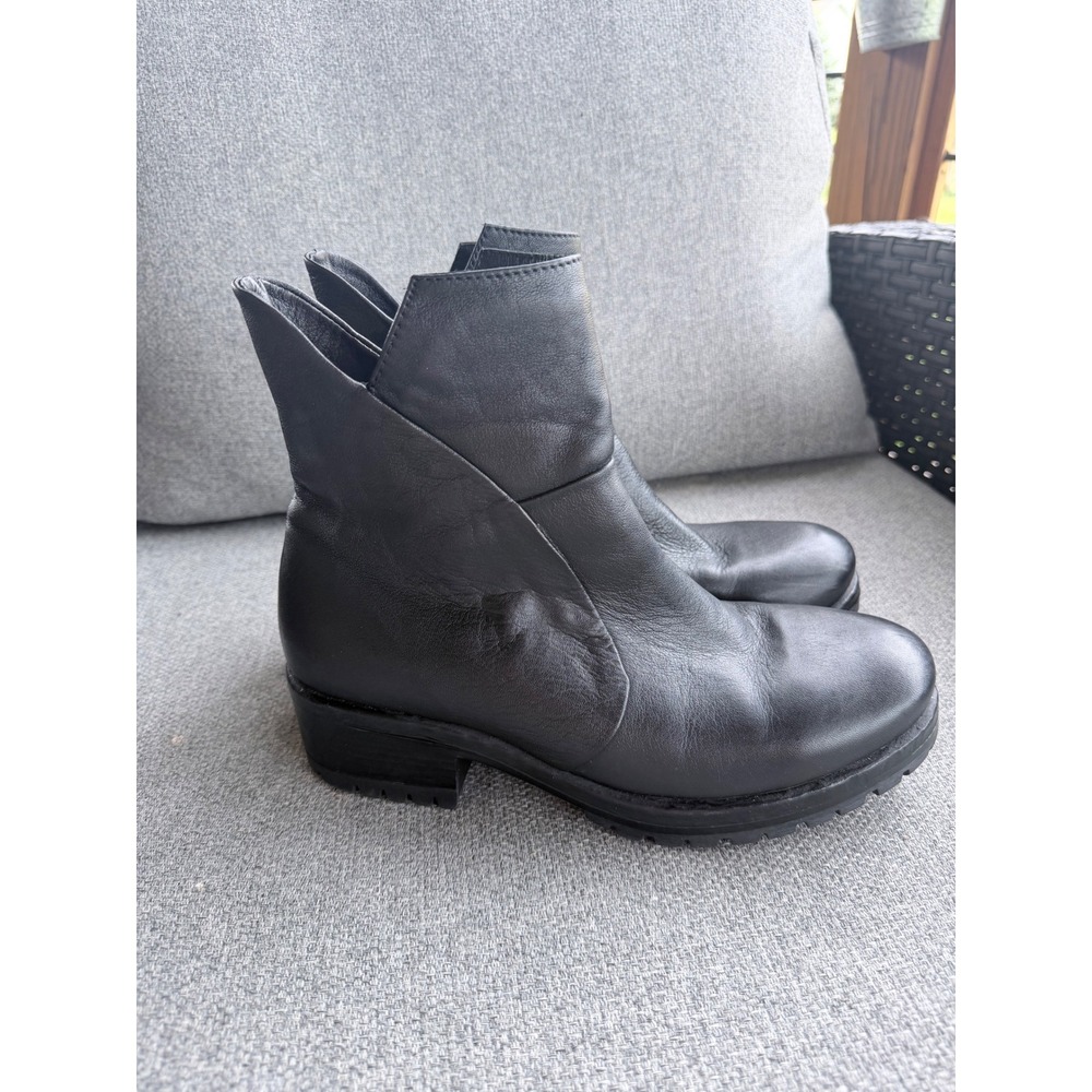 Bueno Leather Ankle Boots Women 39 US 8.5 Black Excellent Side Zip Lug Sole